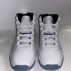 Air Jordan 11 “Legend Blue” Size: 5