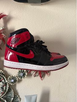 Patent Breds (with the box) SIZE 8
