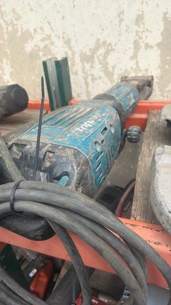 Makita hammer