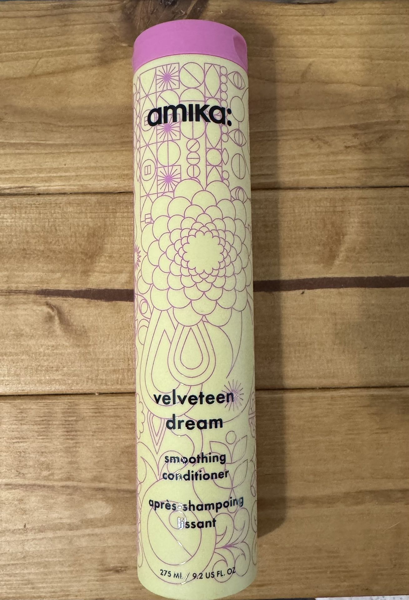 Amika Velveteen Dream Smoothing Conditioner