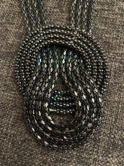 Beautiful necklace with gift box ( swan&sunrise)