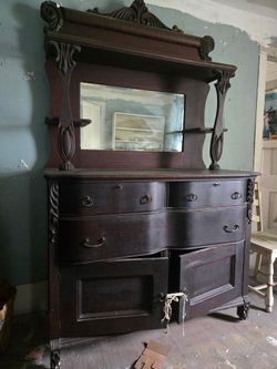 1900s Victorian Buffet