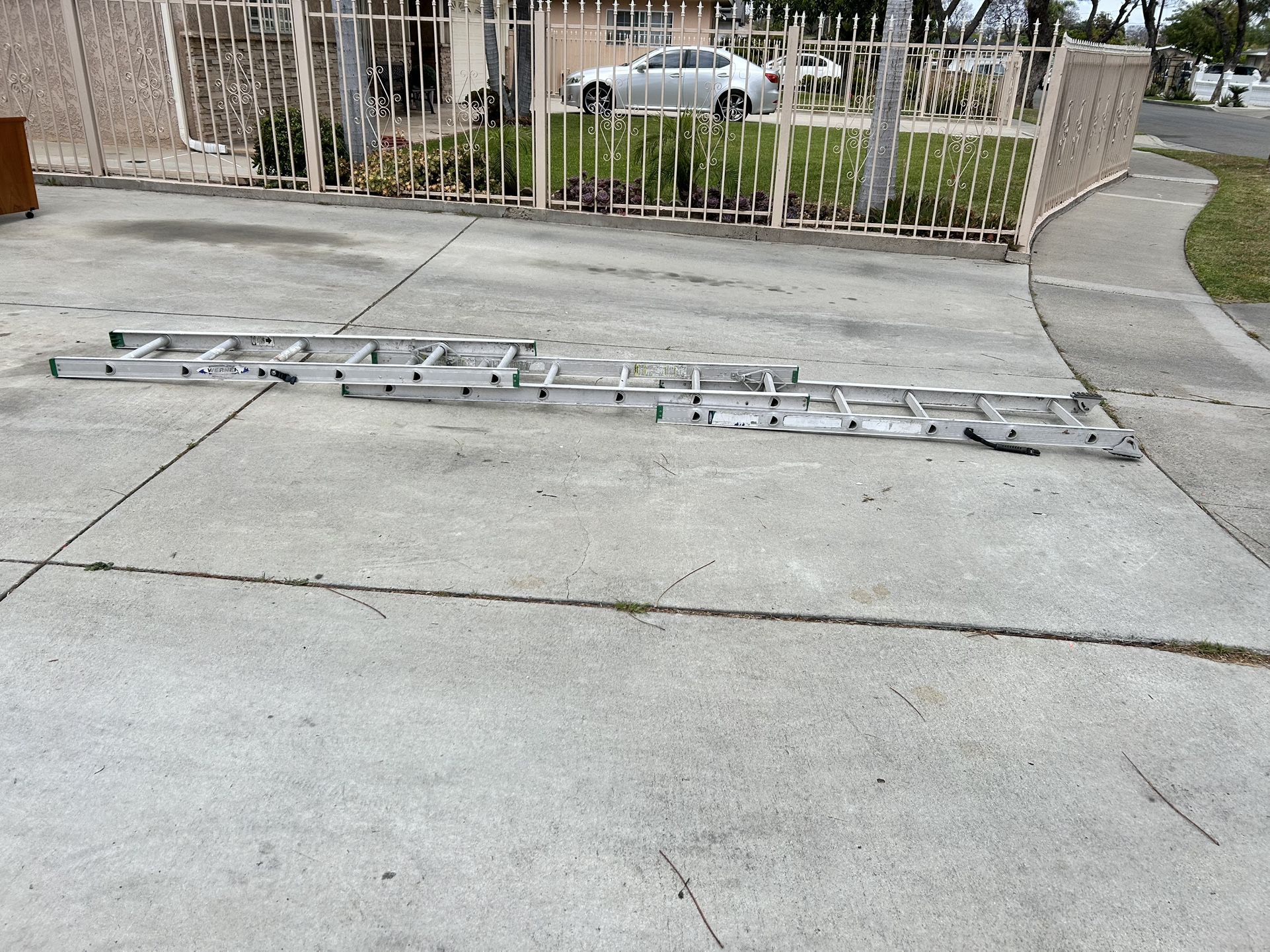Ladder 13 Ft 3 PCs