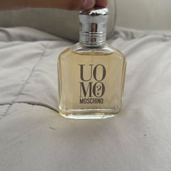 Uo Mo MOSCHINO EDT