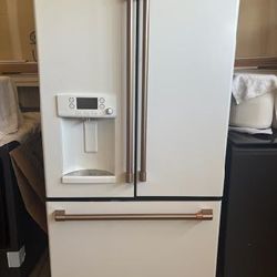 Café Double French Door Fridge 