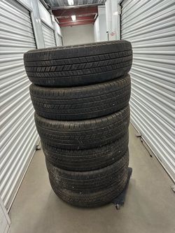 4 Used All-Season Tires 235/80R17