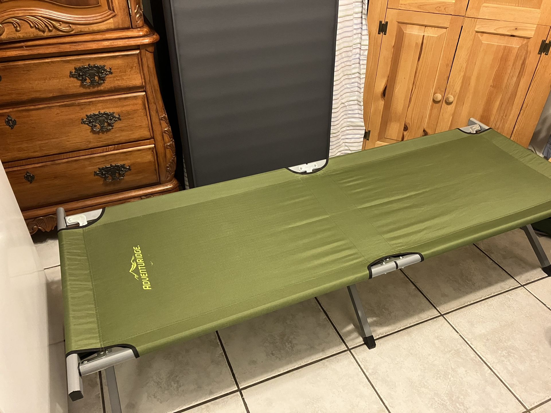 Adventure Ridge Cot