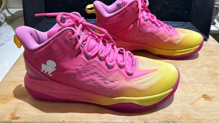 Moolah Kicks Neovolt Pro V2 Grocery Pack in Dragonfruit, featuring a bright pink and yellow size 9