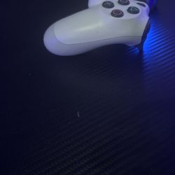 New Only Used To Test Out  White PS4 Wireless Controller 