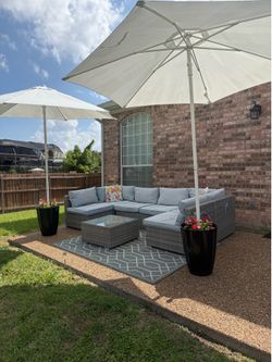 Full patio set w/ umbrellas & flower pots