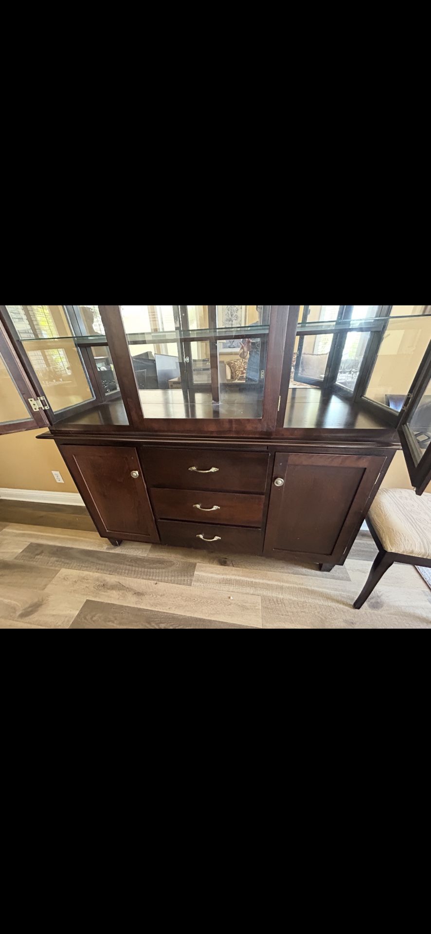 Gorgeous Dining Set