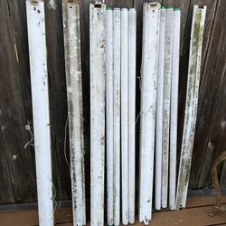 4 Feet Single Fluorescent Light With Light Bulbs