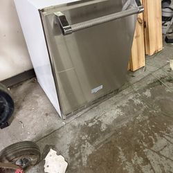 Hestan Aspire Built In Outdoor Refrigerator