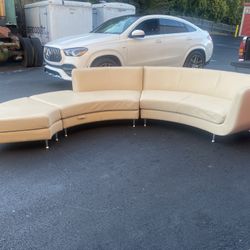 Exclusive Leather Cantoni Sectional 