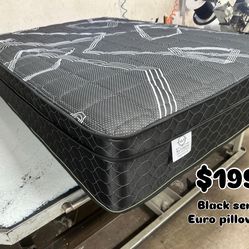 Queen sizes black series Euro Pillow Top 12” medium firm 🆕  In Plastic   Mattress only $199  Mattress with box spring $260  Delivery $30 All sizes av