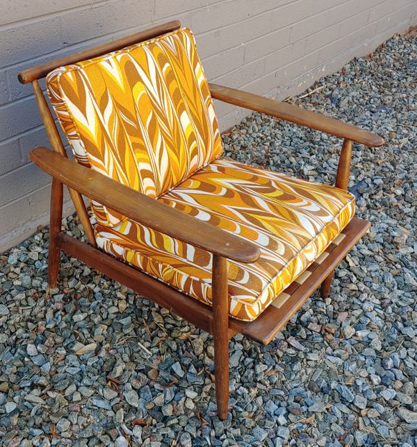 Vintage MCM Mid Century Modern Teak Wood Arm Chair Classic Antique