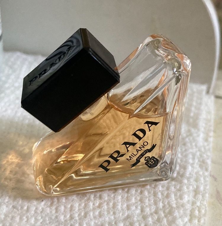 Prada Paradoxe Eau De Parfum