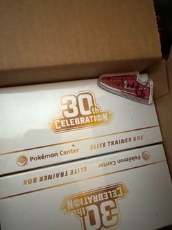 Pokémon 30th Celebration Elite Trainer Box Pokemon CENTER