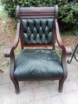 Antique Mahogany Armchair with Tufted Leather