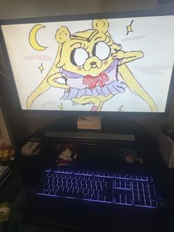 Computadora PC With Monitor, Mouse, And Keyboard