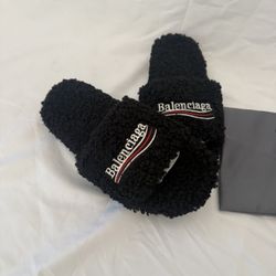 Balenciaga Fuzzy Slides