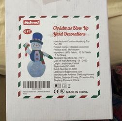 Meland 6FT Inflatable Snowman Yard Decoration