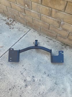 Fiat 500 tow hitch by Curt