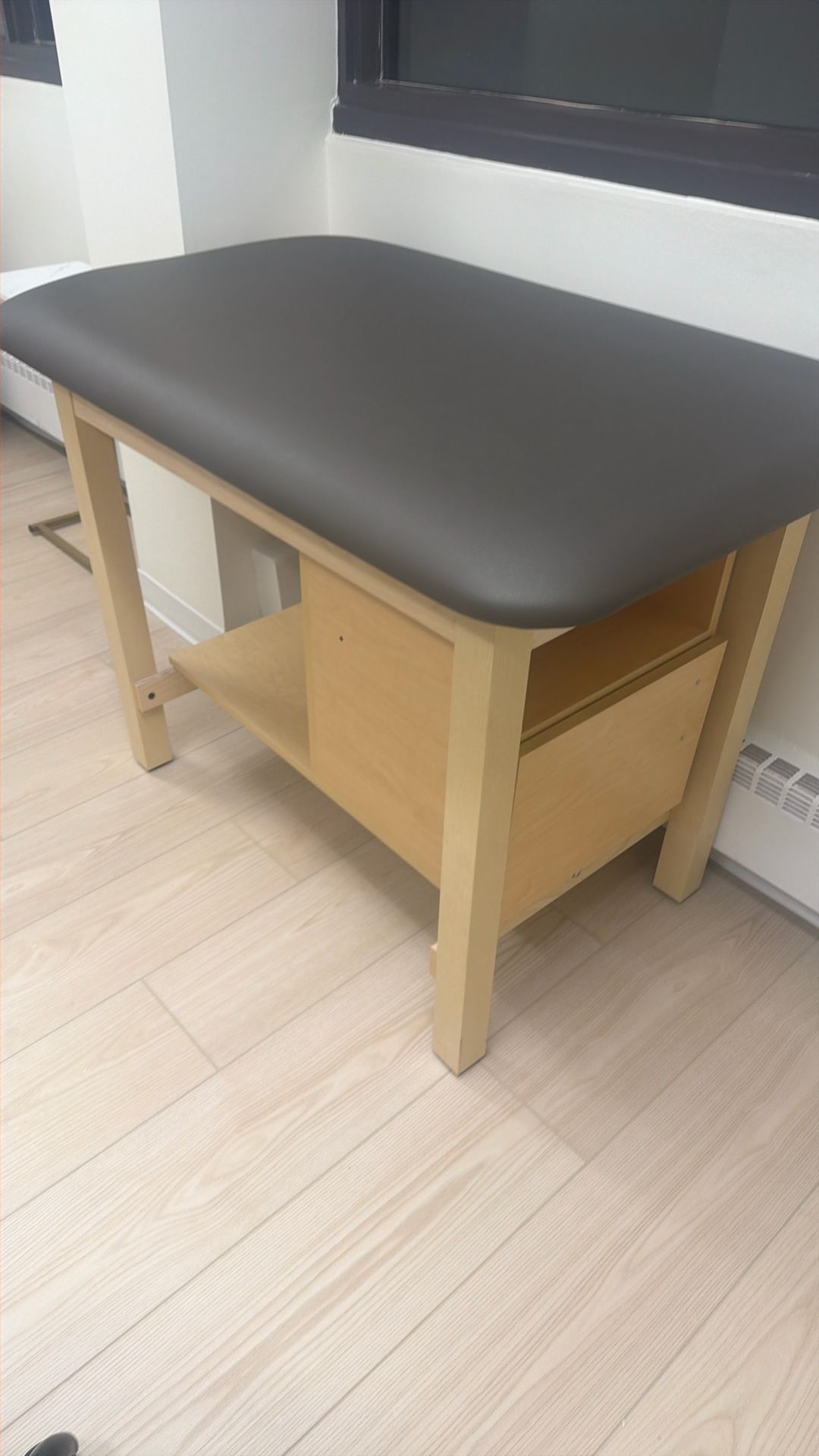 BRAND NEW Taping table