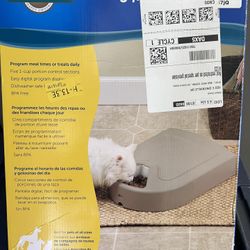 Automatics Electronic Pet Feeder
