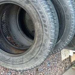 LT Goodyear 265/70r18