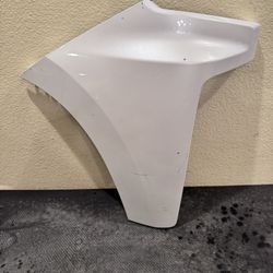 2019 To 2021 CHEVY SILVERADO RH HEADLIGHT MOLDING