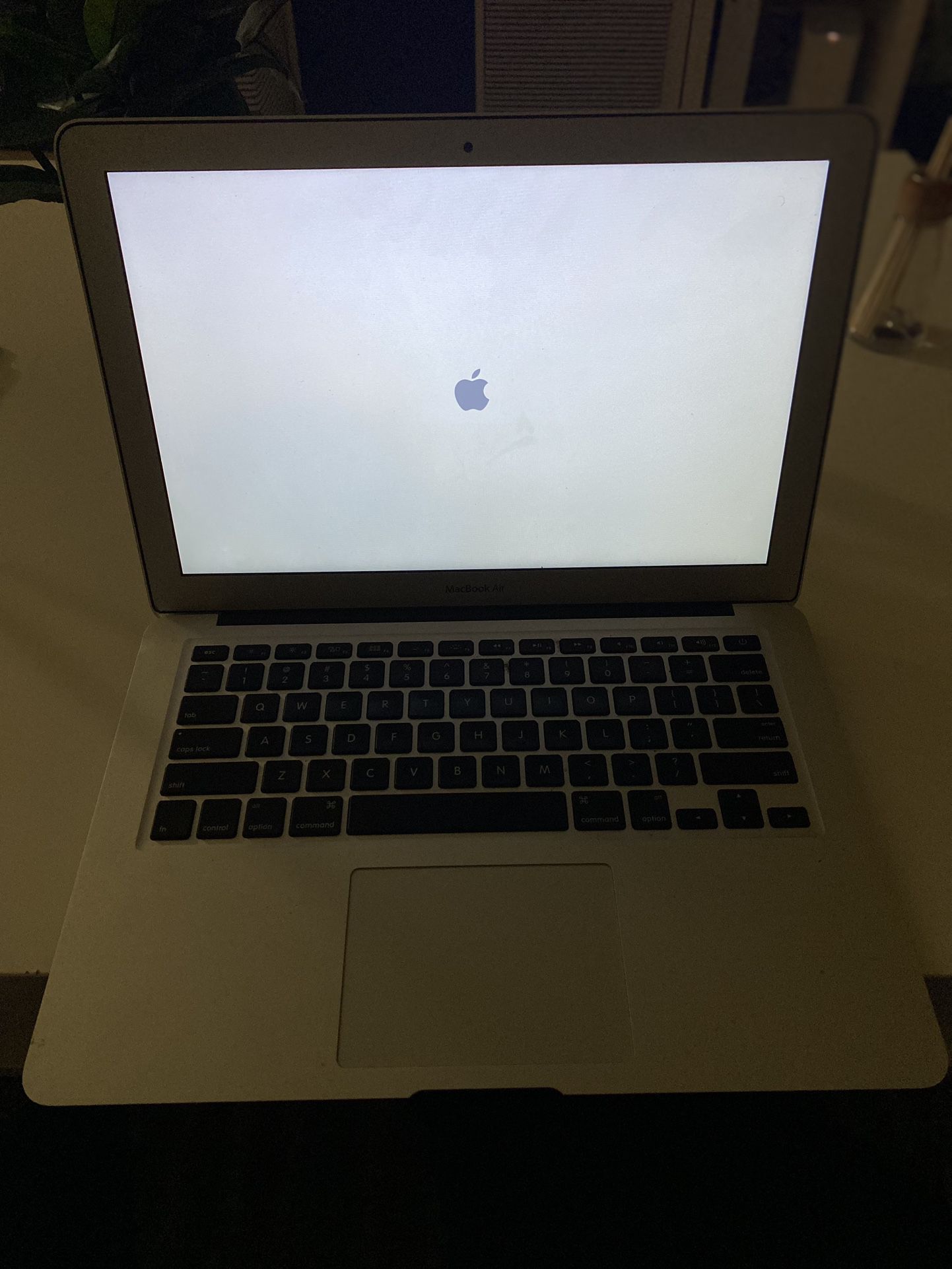 2011 Apple Macbook Air 13” Laptop 