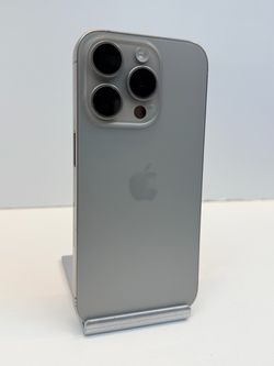 Apple iPhone 15 PRO 128gb. ( Unlocked Phone )