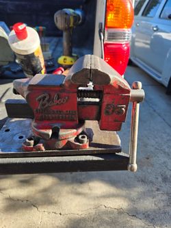 3 1/2" Bench Vise
