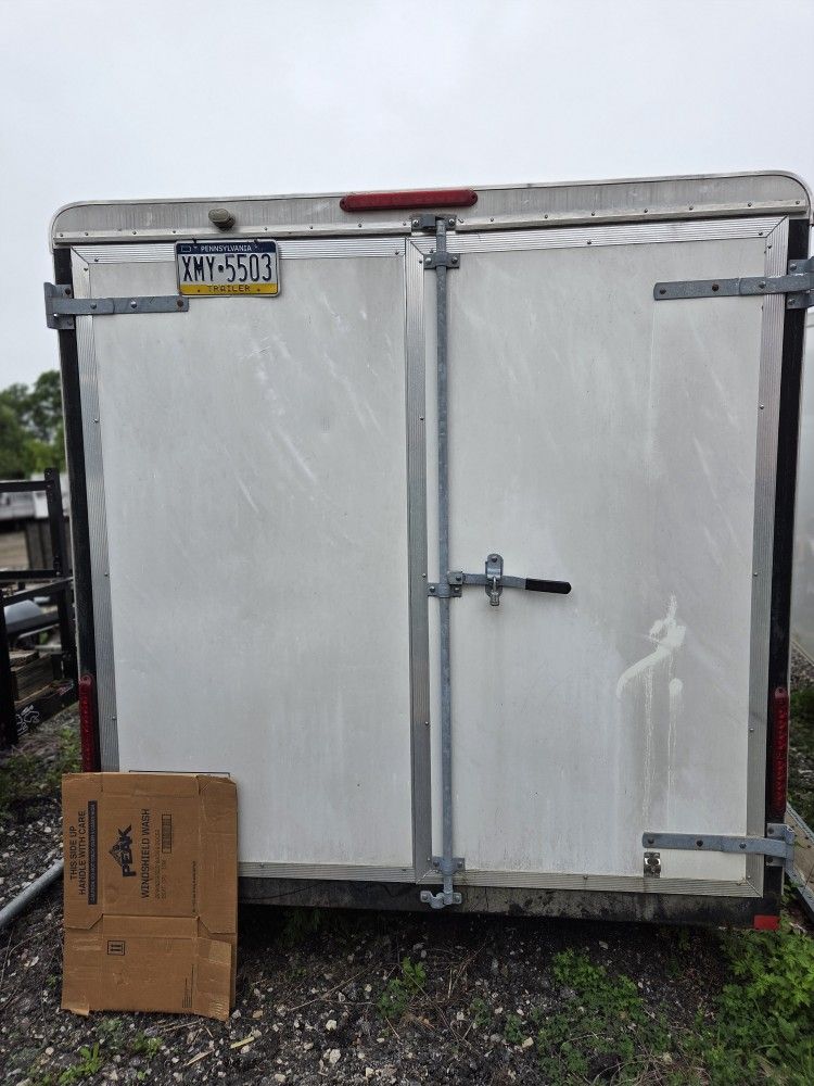 2006 AMERICAN CAR- MATE ENCLOSED  7 ' X 14' G V W R 7000 LBS.