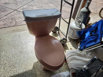 Standard Toliet