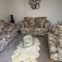 Living Room Set With Table