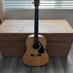 Yamaha Guitar