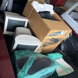 Vintage CRT Monitor Lot – Dell Trinitron + Samsung + ViewSonic (5 Total)