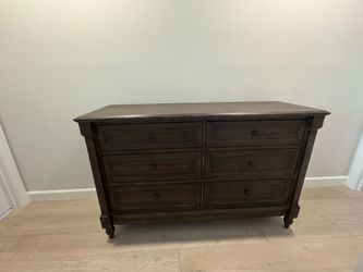 RH Dresser