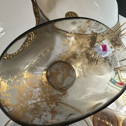 Glass Bowl With Gold