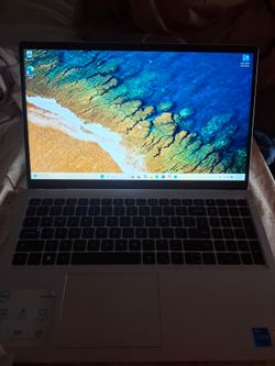 DELL INSPIRON 15 LAP TOP