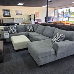 Gray Fabric Sectional Sofa 🚚WE DELIVER🚚