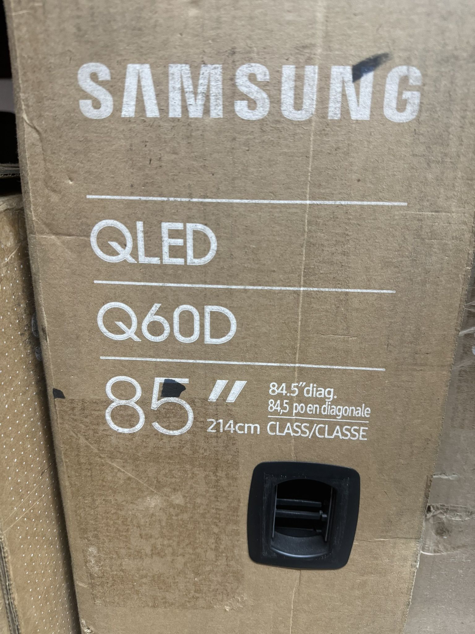 SAMSUNG Q60D Series 85 Inch Class 4K Smart QLED TV | Quantum HDR, Object Tracking Sound Lite, Motion Xcelerator, Slim Design | Gaming Hub | Alexa Buil