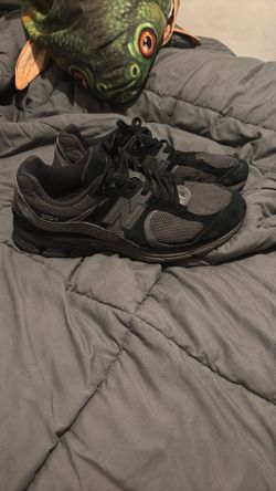 New Balance 2002r