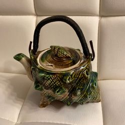 Florida Porcelain Tea Pot