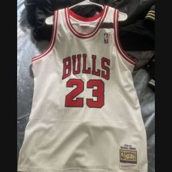 Authentic Micheal Jordan Jersey Size xL
