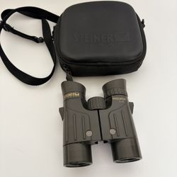 Steiner Predator 8x32 Binoculars 