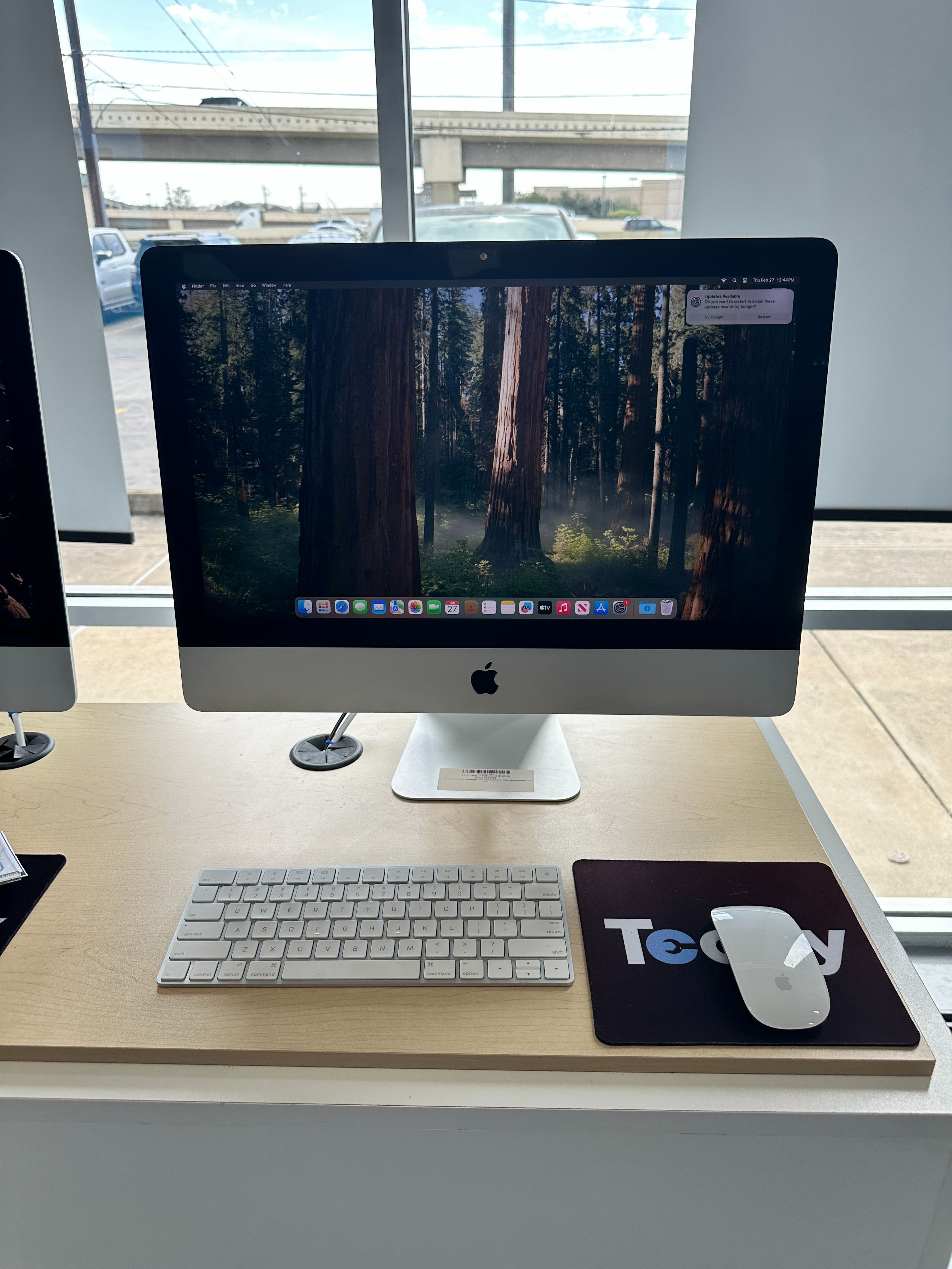 21.5" iMac 2019