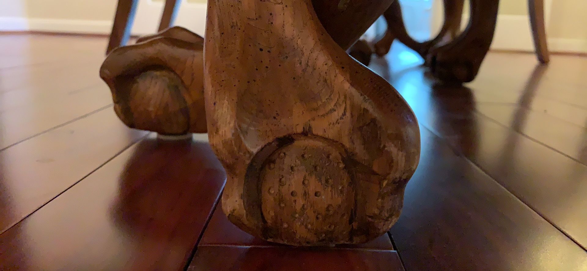 Keller PGA tour dining room table and chairs for Sale in Chesapeake, VA